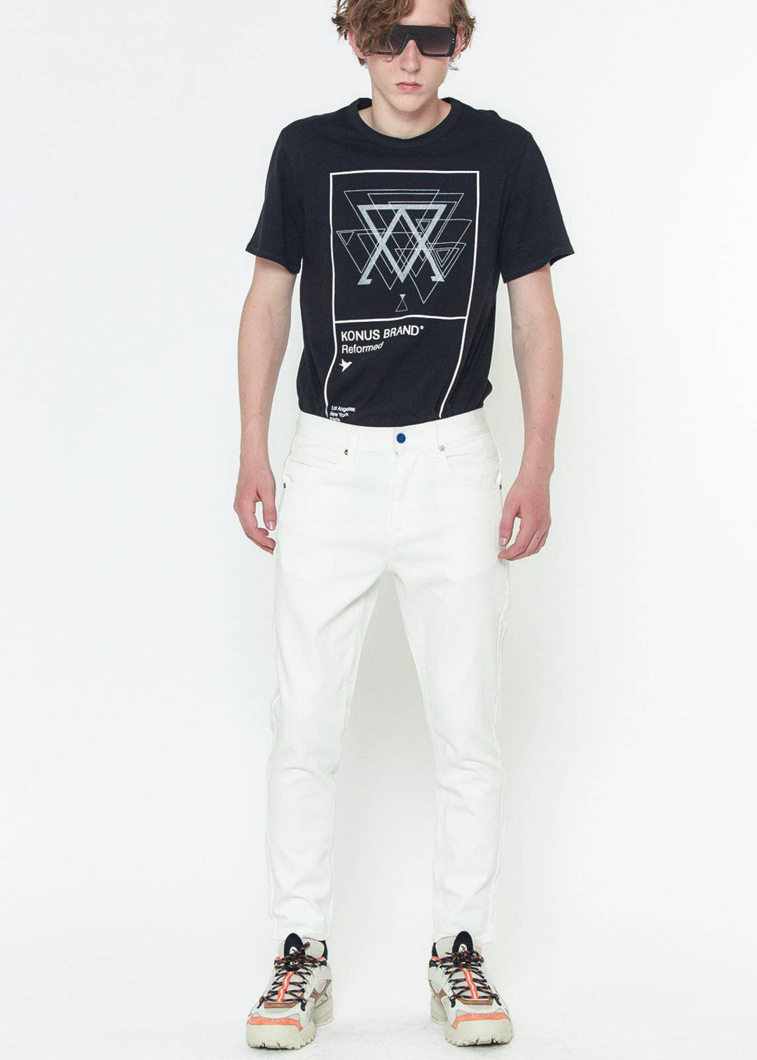 Konus Men's Cropped Twill Pant With Dart Detail in White by Shop at Konus